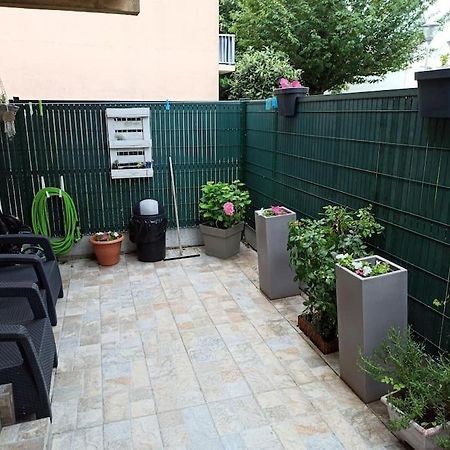 Appartamento Chez Ilenia Lagny Esterno foto