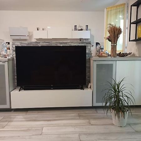 Appartamento Chez Ilenia Lagny Esterno foto